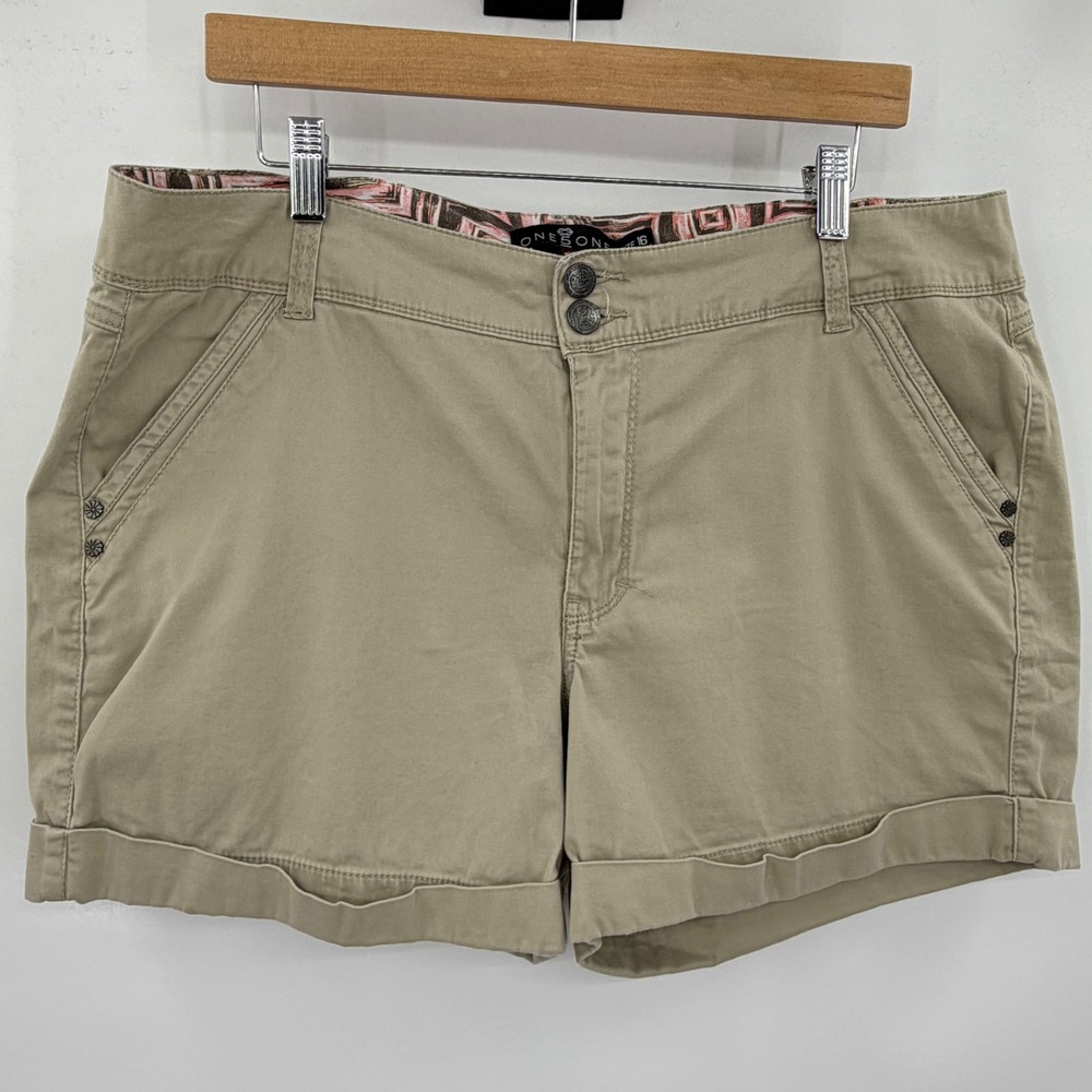One5One Womens Khaki Chino Safari Shorts‎ Size 16 Cuffed Stretch Cotton Tan
